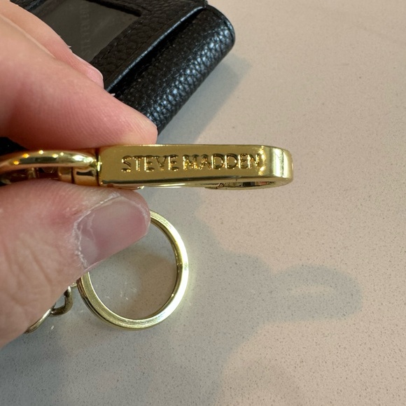 STEVE MADDEN | Black Leather Wallet - Picture 5 of 5